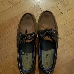 Sperry dark brown topsiders